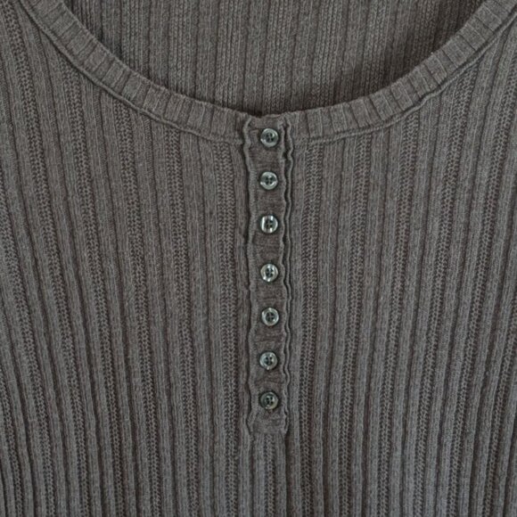 Mossimo Long Sleeved Ribbed Top - Picture 3 of 4